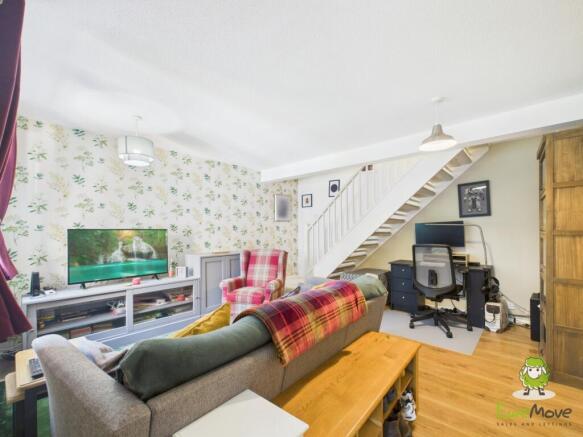 EweMove Estate Agents Basingstoke - Nursery Close 