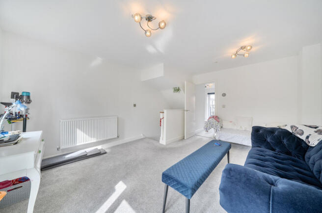3 bed Terraced for sale Image 5
