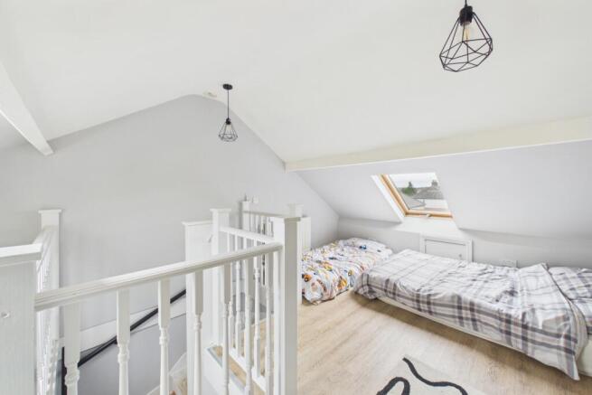 3 bed Terraced for sale Image 11