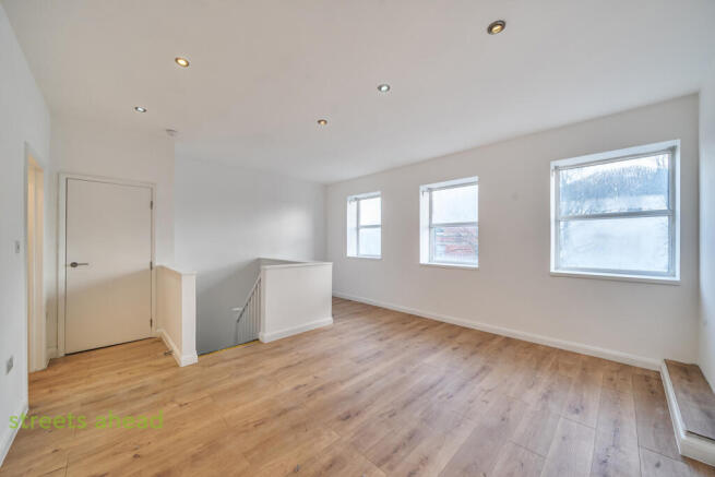 818ab3b3-3c33-44c...