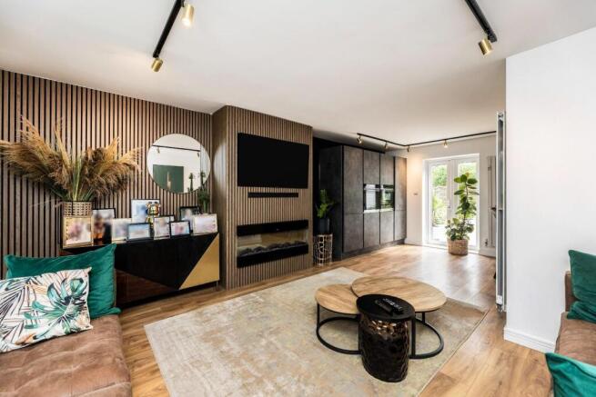 3 bed Terraced for sale Image 10