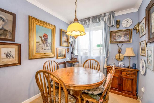 Bedroom/Dining Room