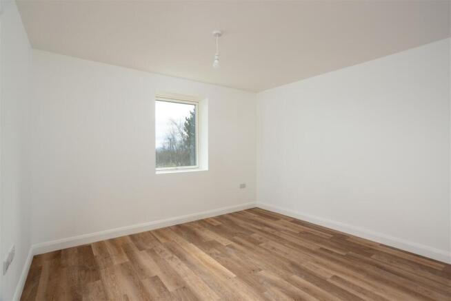 4 bed Semi-Detached for sale Image 7