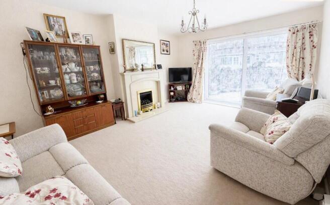 2 bed Semi-Detached Bungalow for sale Image 4