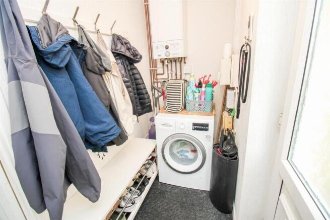 2 bed Semi-Detached for sale Image 6