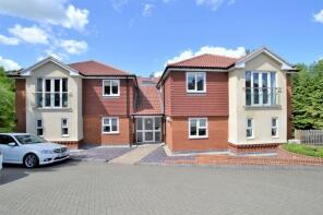 5, 223 Ambleside, Croydon Road, Caterham CR3 6PG