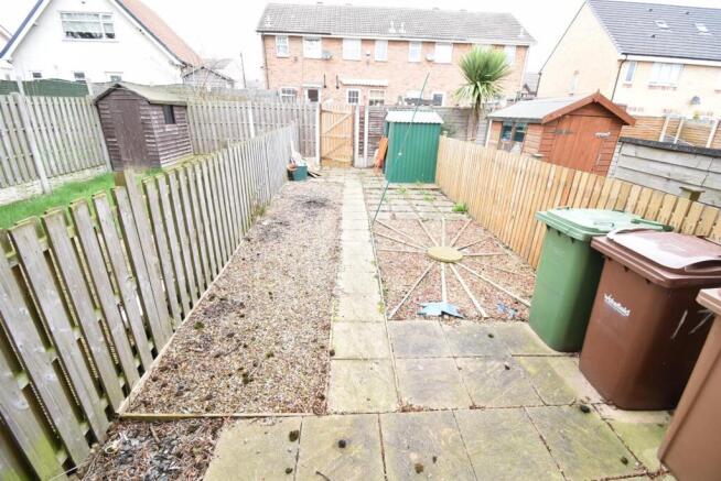 2 bed Town House to rent Image 10