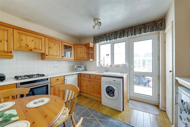 Downview Road, Findon, BN14 photo 4