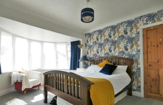 bed 1.jpg