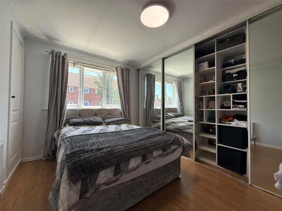 2 bed Semi-Detached for sale Image 5