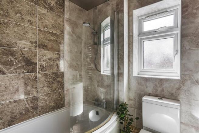 Fitted Family Bathroom