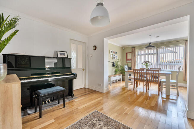 1430110-20-69bd95...