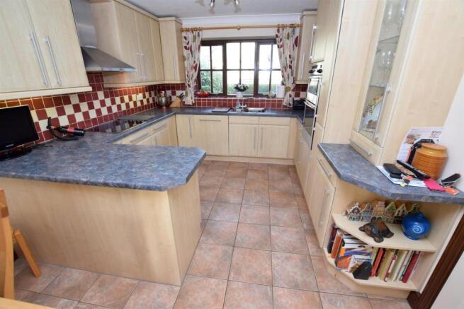 Kitchen/Breakfast Room