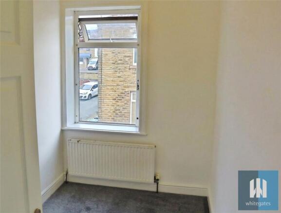 2 bed Terraced to rent Image 8