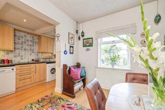 3 bed Terraced for sale Image 7