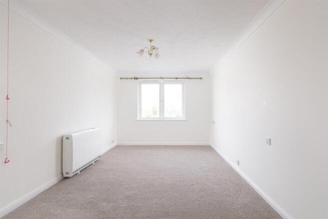 1 bed Apartment for sale Image 6