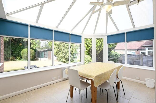 6 bed Detached for sale Image 6