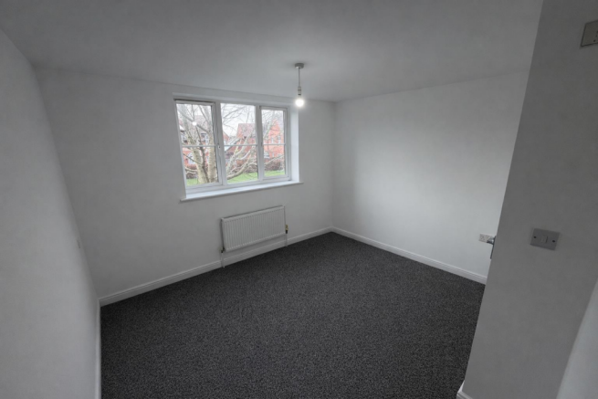 Bedroom 1 diff angle.png