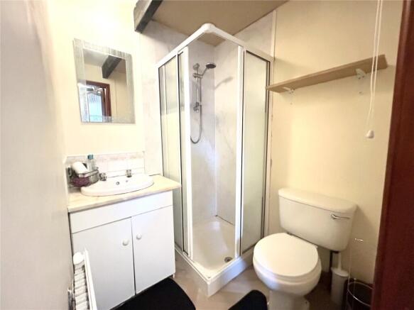 1 bed Apartment to rent Image 7
