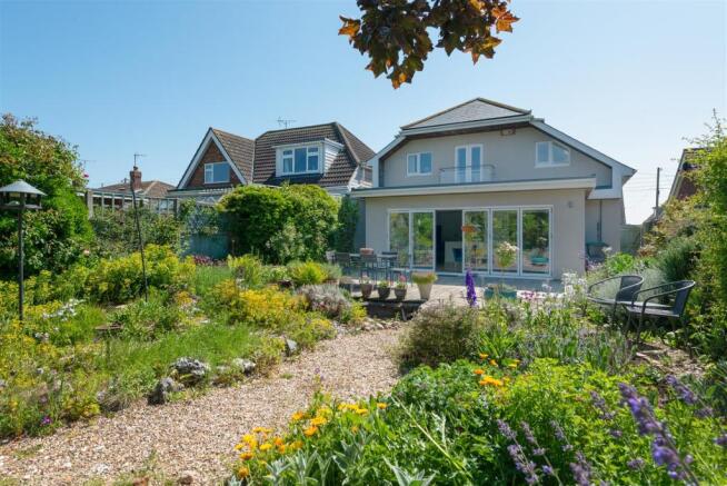 Hazlemere Road, Seasalter