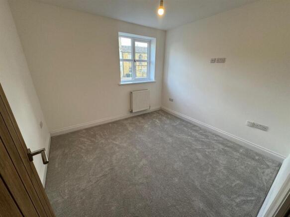 2 bed Apartment for sale Image 12