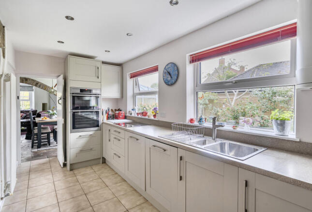 1361359-17-68dab2...