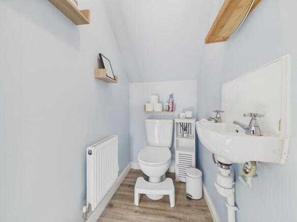 3 bed Semi-Detached for sale Image 8