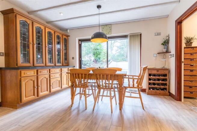 Kitchen / Breakfast