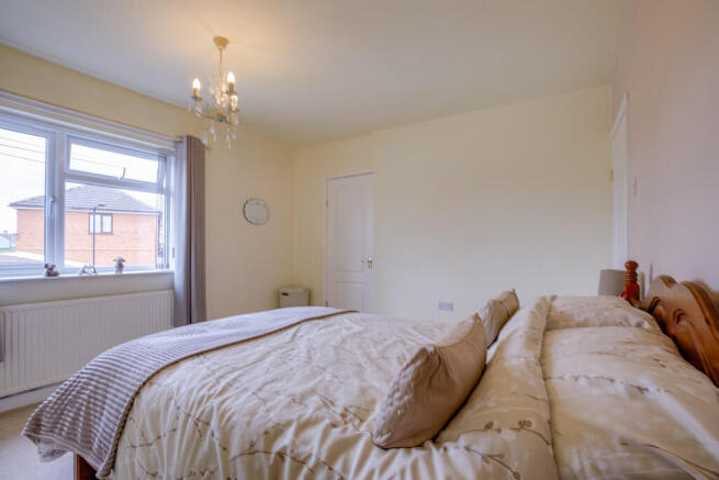 2 bed Terraced for sale Image 9