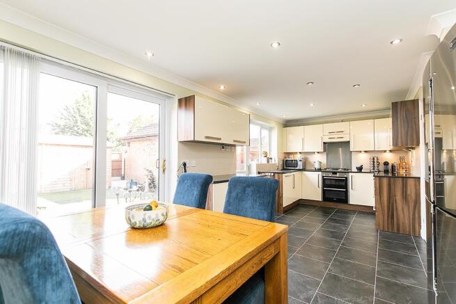 Dining Kitchen
