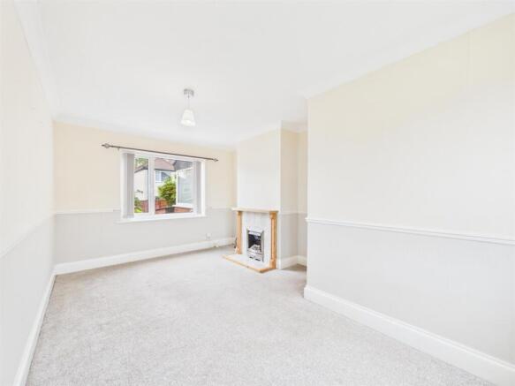 2 bed Semi-Detached for sale Image 12