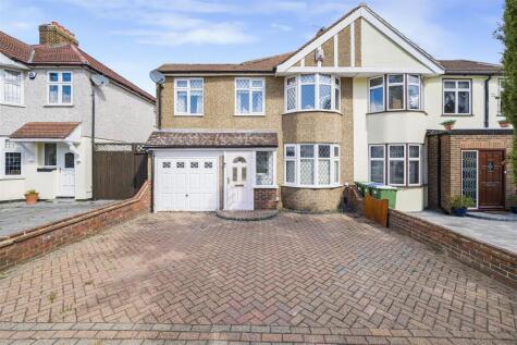 Gloucester Avenue, Sidcup, DA15 7LL