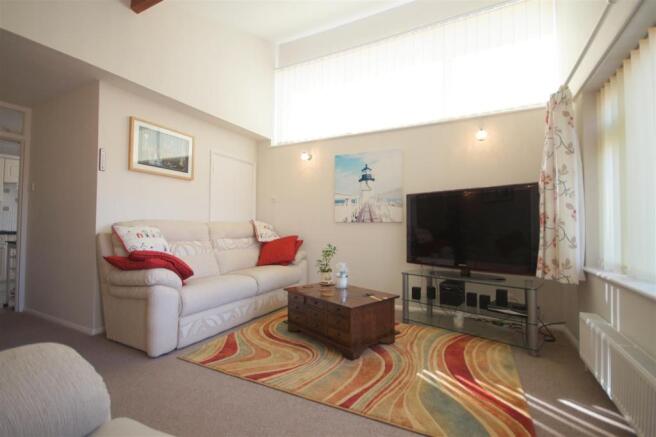 Lounge / Dining Room