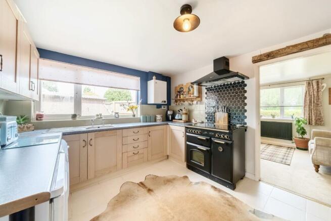 KITCHEN BREAKFAST ROOM.jpg
