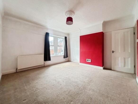 3 bed Terraced for sale Image 8