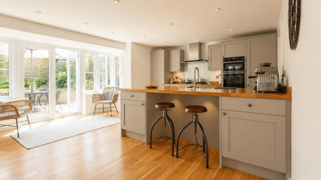 Kitchen to garden
