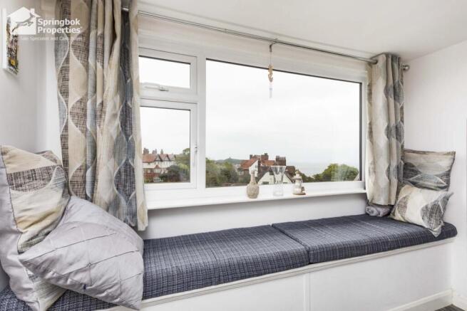 2 bed Apartment for sale Image 4