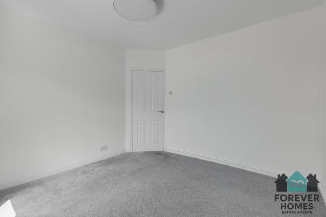 3 bed Semi-Detached for sale Image 8