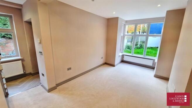 2 bed Detached to rent Image 4