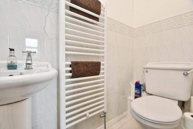 3 bed Semi-Detached for sale Image 12