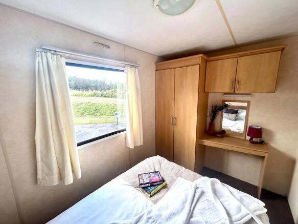 2008 ABI Sunrise, Sand le Mere Holiday Village, Tunstall, East Riding of Yorkshire, HU12 0JN photo 5