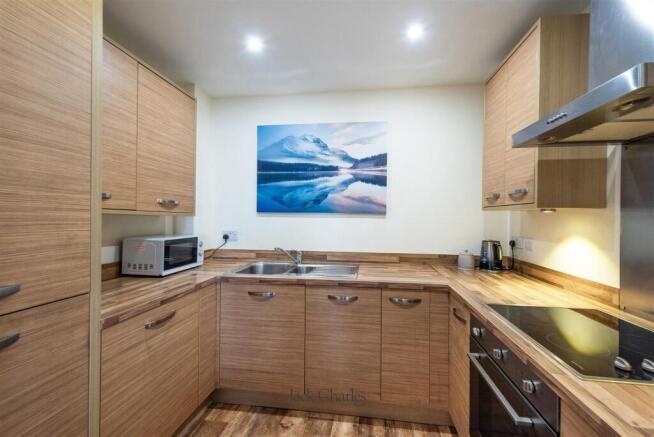 36 Bridleway House, TN9 1FJ 015.jpg