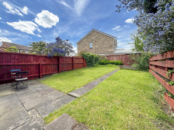 2 bed Semi-Detached for sale Image 8