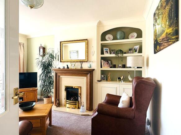 2 bed Semi-Detached Bungalow for sale Image 2