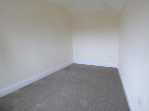 Bedroom (b)