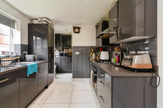 Morello Drive, Nottingham, Nottinghamshire, NG8 - Radharc 4