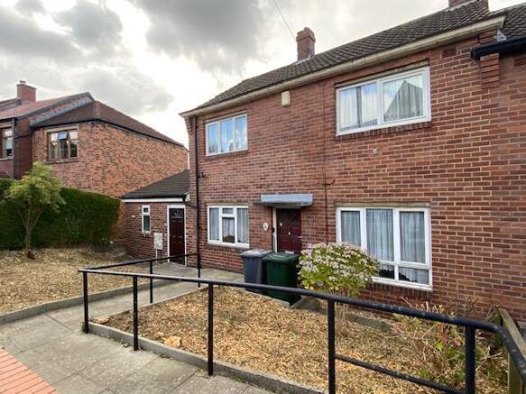 4 bed Semi-Detached for sale Image 10