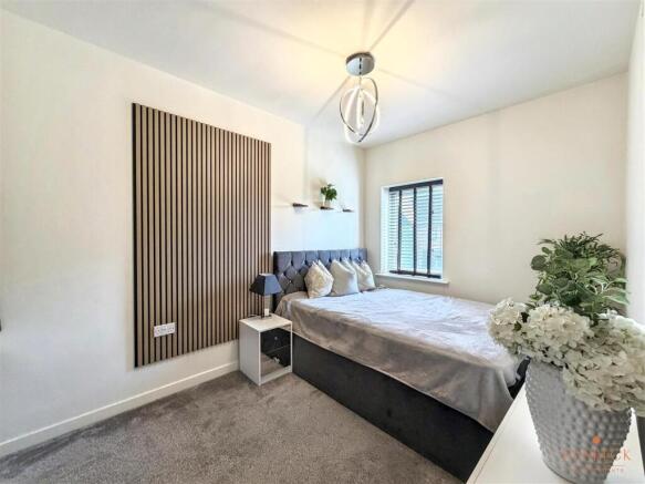 3 bed Terraced for sale Image 12