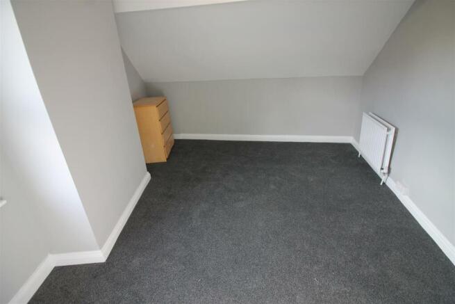 6 bed House to rent Image 7