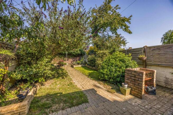 269 Highbury Grove, Cosham-Small-PorticoMarketing-